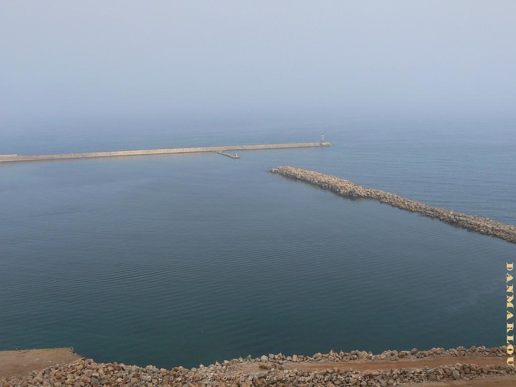 ORAN 2009 le port d'Oran  la jetee .jpg
